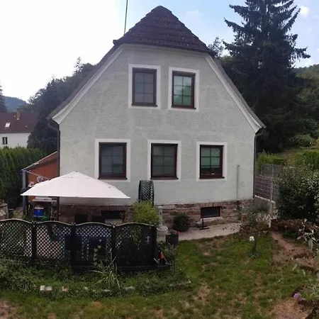 Homestay Zu Hause Am Bach Aggsbach